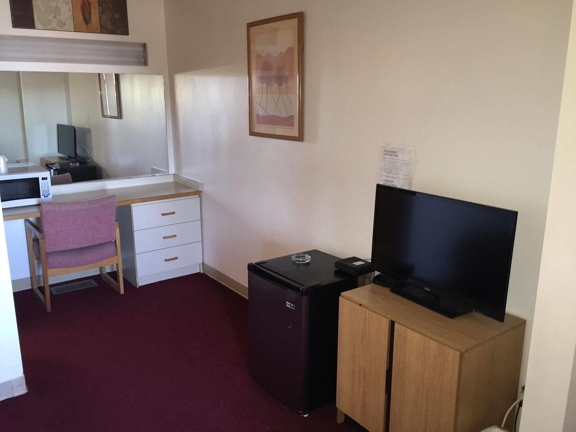 Voyageur Motel Тандер-Бей Экстерьер фото